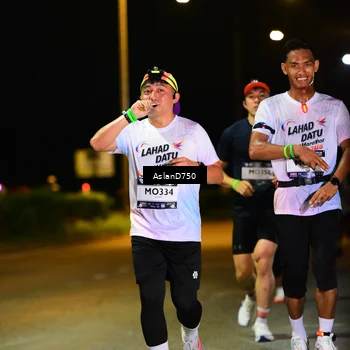 Runner Photo 7741739