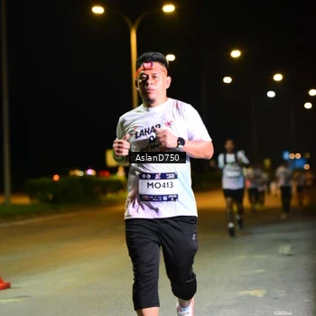 Runner Photo 7741802