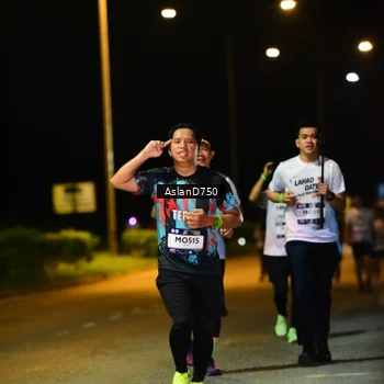 Runner Photo 7741803