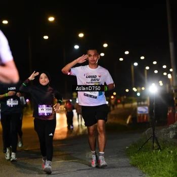 Runner Photo 7741816