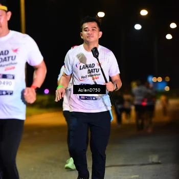 Runner Photo 7741879