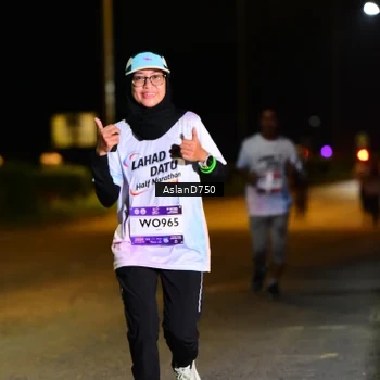 Runner Photo 7741911