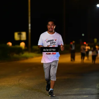 Runner Photo 7741912