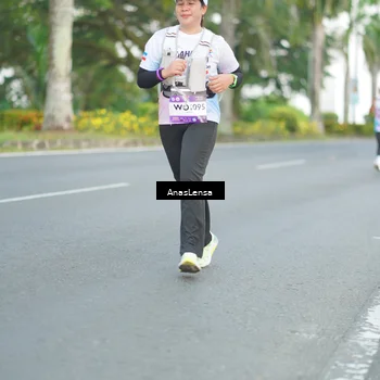 Runner Photo 7741948