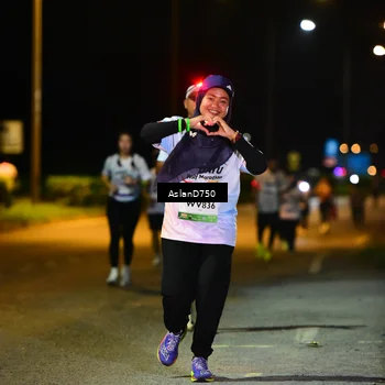 Runner Photo 7741953