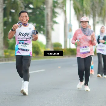 Runner Photo 7741980