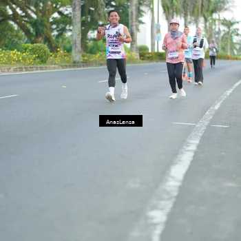 Runner Photo 7741982