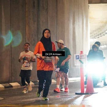 Runner Photo 7741995