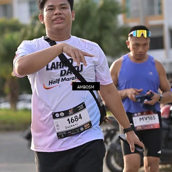 Runner Photo 7742009