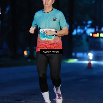 Runner Photo 7742021