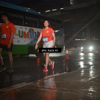 Runner Photo 7742025