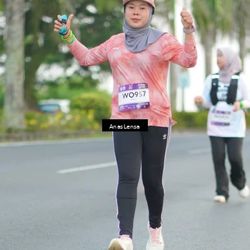 Runner Photo 7742056