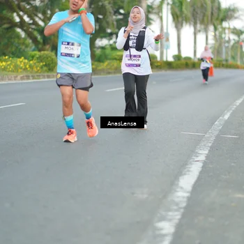 Runner Photo 7742076