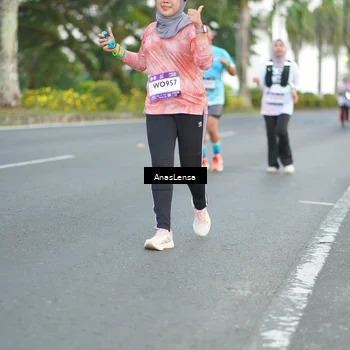 Runner Photo 7742086