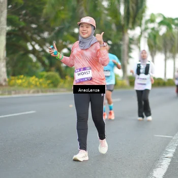 Runner Photo 7742087