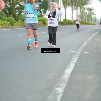 Runner Photo 7742101