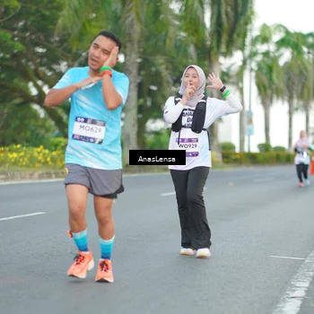 Runner Photo 7742104