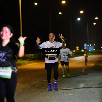 Runner Photo 7742109