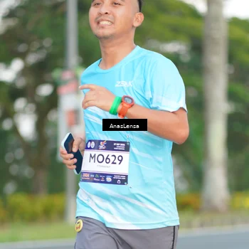 Runner Photo 7742113