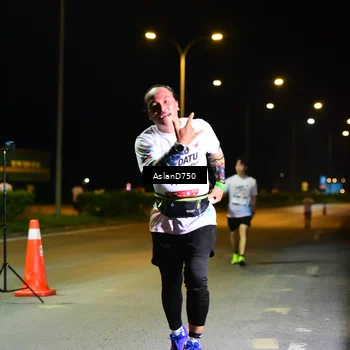 Runner Photo 7742123