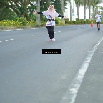 Runner Photo 7742130