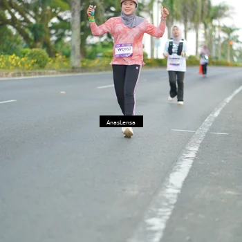 Runner Photo 7742144