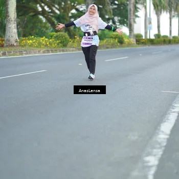 Runner Photo 7742146