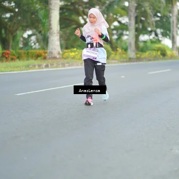 Runner Photo 7742158