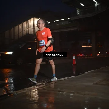 Runner Photo 7742167