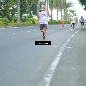 Runner Photo 7742168