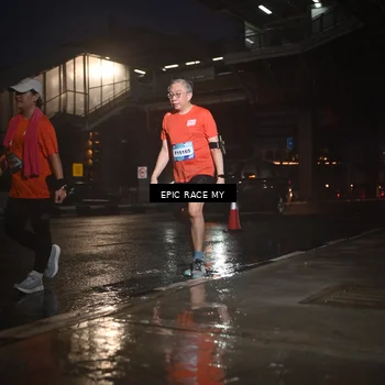 Runner Photo 7742172