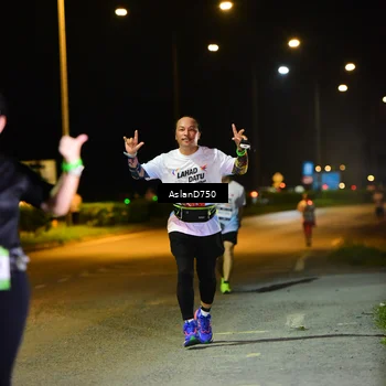 Runner Photo 7742180