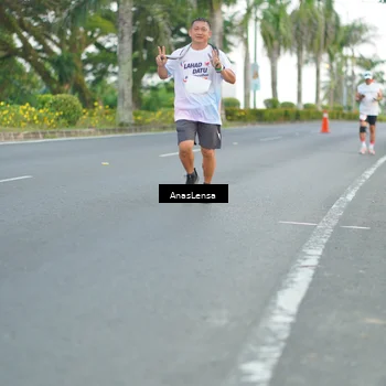 Runner Photo 7742186