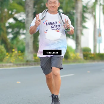 Runner Photo 7742191