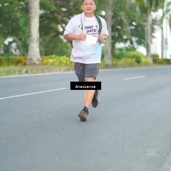 Runner Photo 7742202