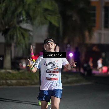 Runner Photo 7742218