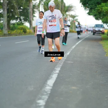 Runner Photo 7742230