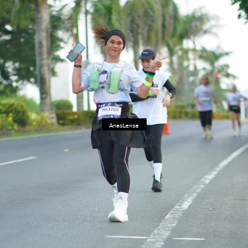 Runner Photo 7742299