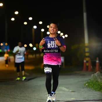 Runner Photo 7742311