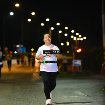 Runner Photo 7742322