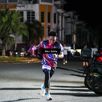 Runner Photo 7742368