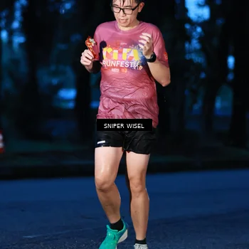 Runner Photo 7742392