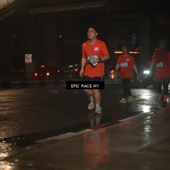 Runner Photo 7742395