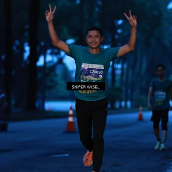 Runner Photo 7742412