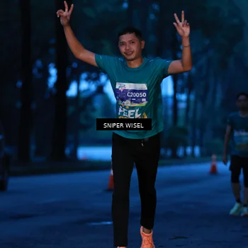 Runner Photo 7742438