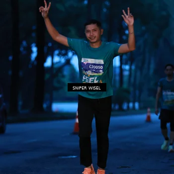 Runner Photo 7742444