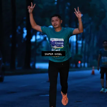 Runner Photo 7742472