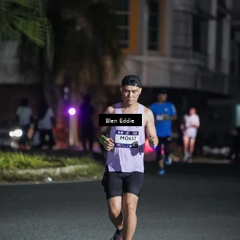 Runner Photo 7742475