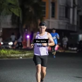 Runner Photo 7742563
