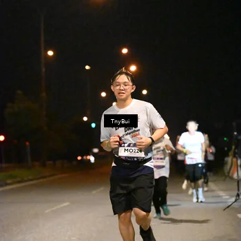 Runner Photo 7742595